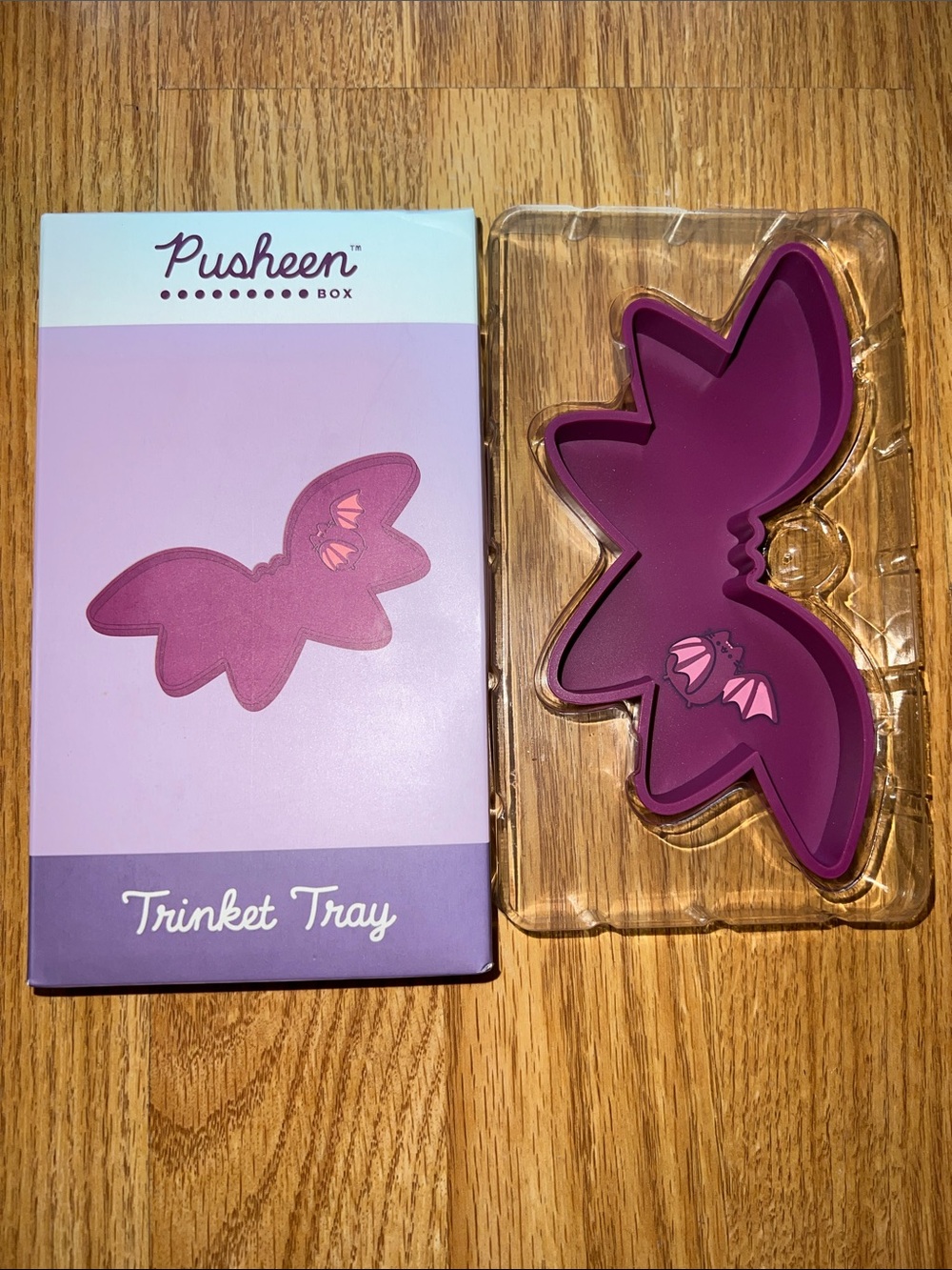 Pusheen Purple Bat Trinket Tray with Pink Bat Accent